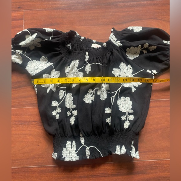 The Allflower Creative saffron top - Picture 2 of 6